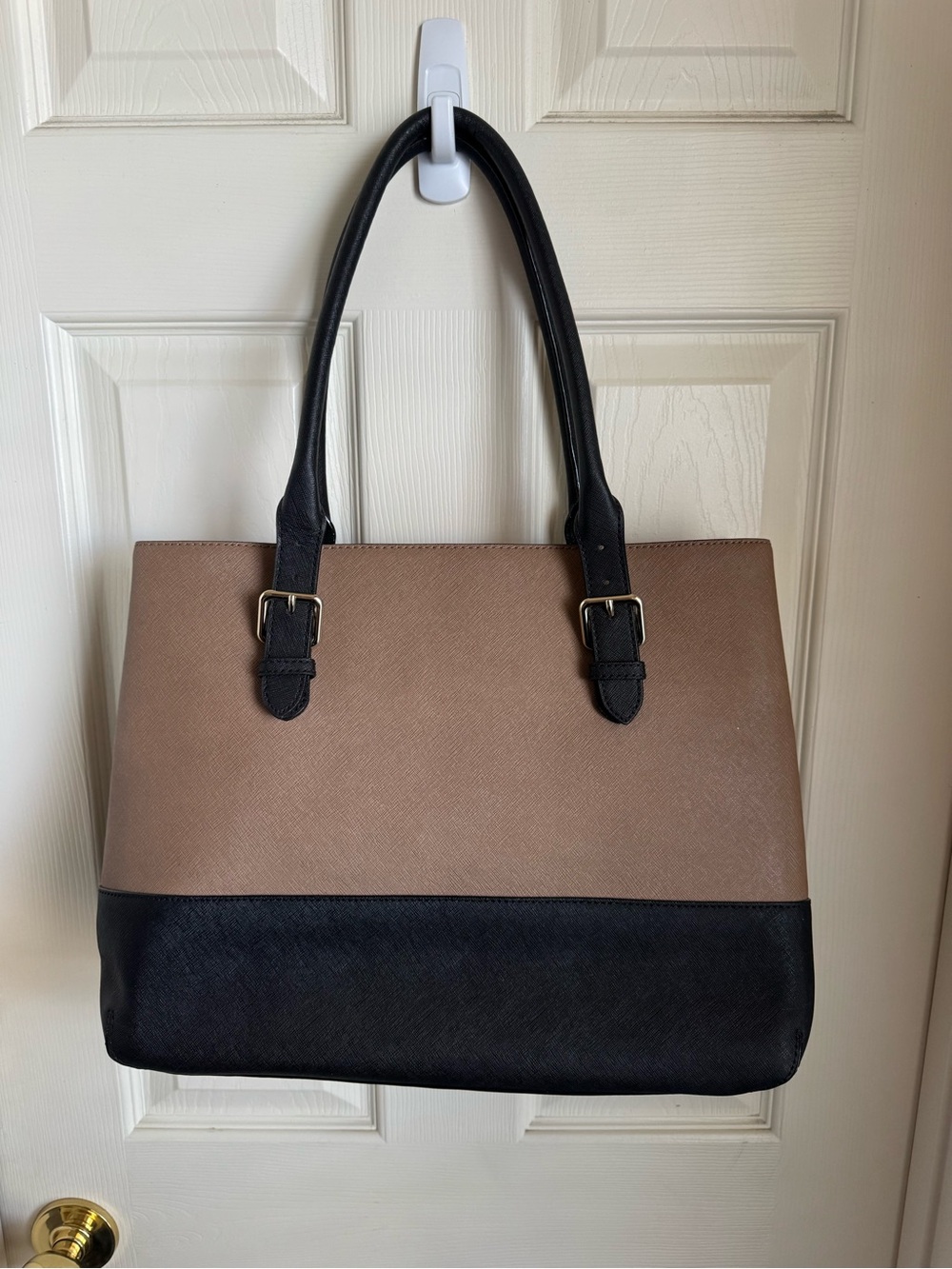 Kate Spade Tote/Hand Bag Purse - Picture 2 of 4